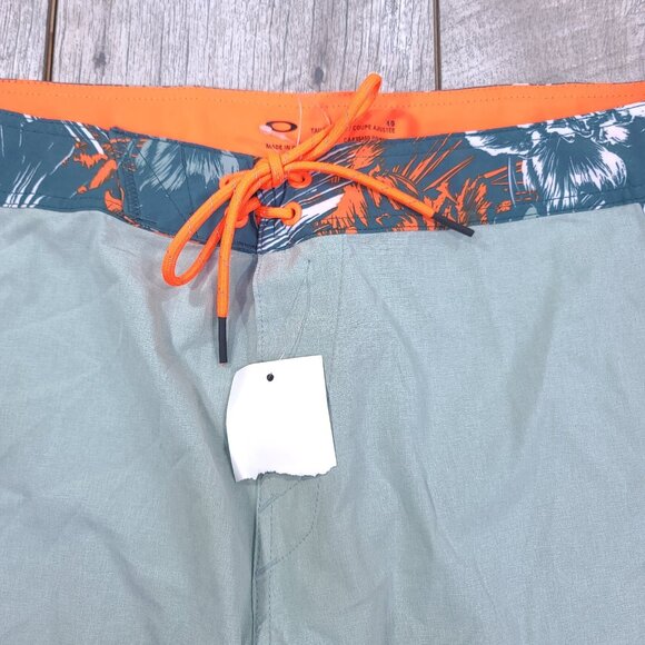 Oakley Board Shorts Mens 40 Atomic Blue Tomahawk Tailored Fit Swim Trunks - Picture 4 of 6